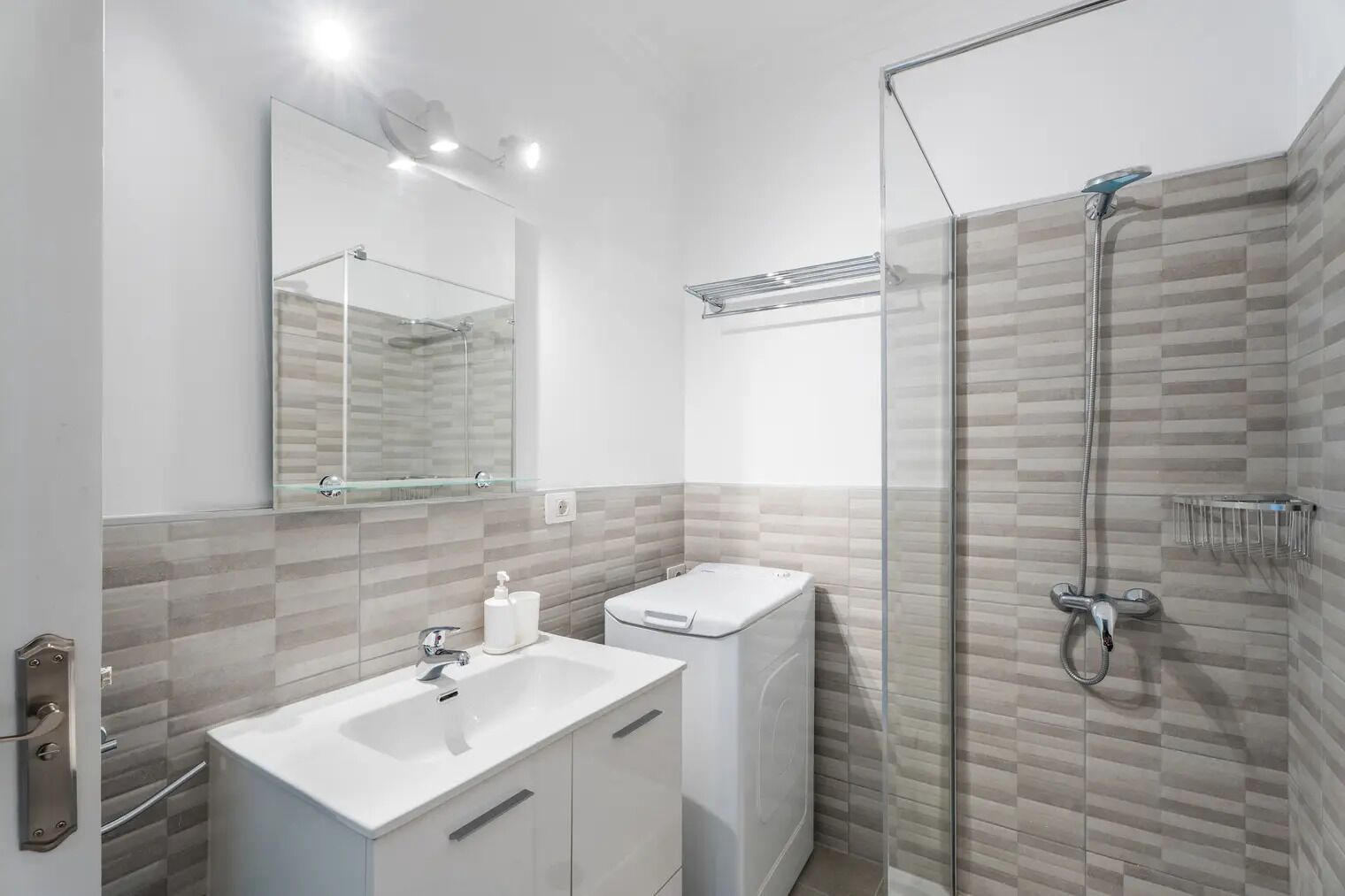 Apartment, 1 Bedroom, Ocean View | Bathroom