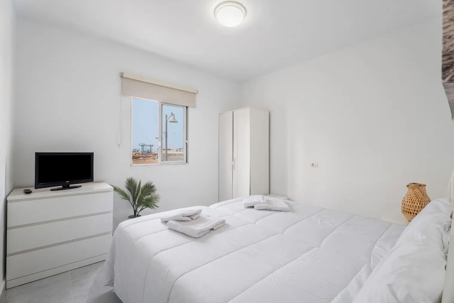 Apartment, 1 Bedroom, Ocean View | 1 bedroom