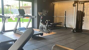 Comfort Triple Room, Ocean View | Fitness facility
