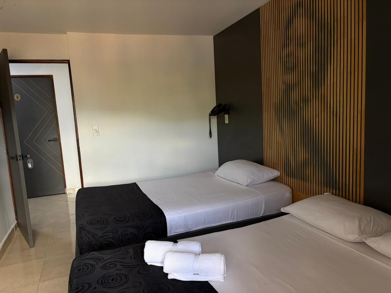 Standard Room | Minibar, free WiFi, bed sheets