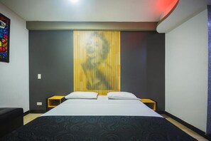 Deluxe Double Room - Hotel Kalifornia (Bello)