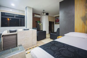 Deluxe Suite, Balcony, City View | View from room - Hotel Kalifornia (Bello)