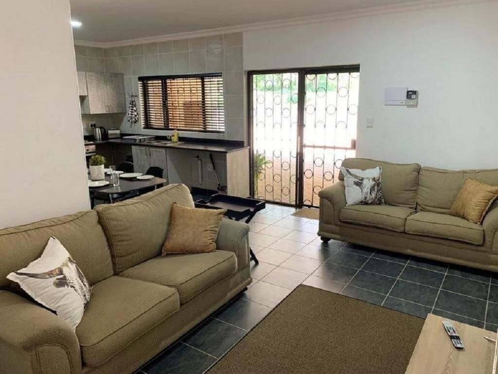 Appartement, 2 chambres, fumeur, vue sur le jardin | Salle de séjour
