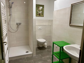 Bathroom - Goldener Anker, Holiday Apartment W3 (Rheinsberg)