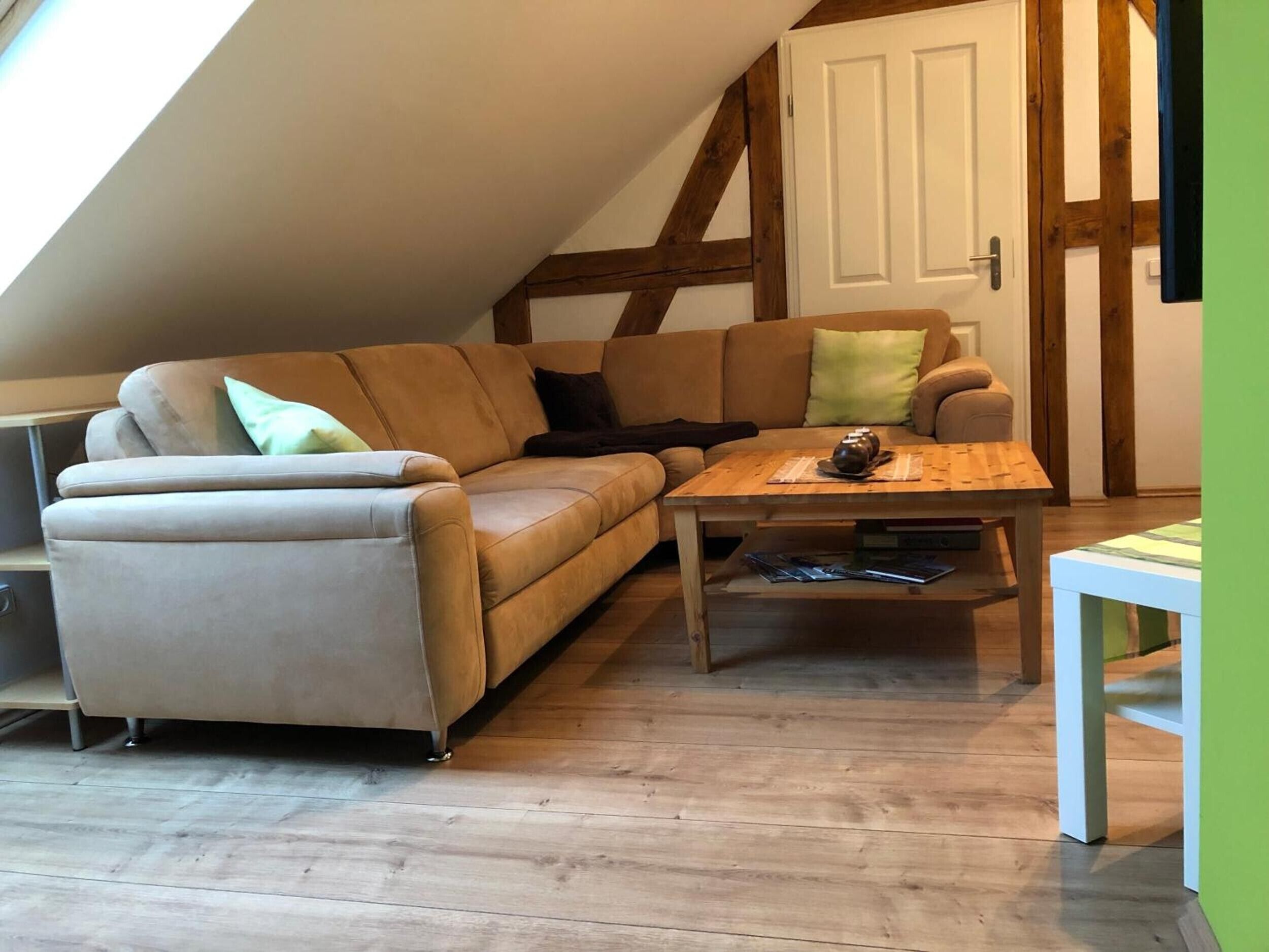 Fernseher, Stereoanlage
