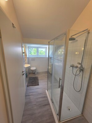 Bathroom - Vrbo Property (Petershagen)
