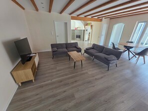 Living area - Vrbo Property (Petershagen)