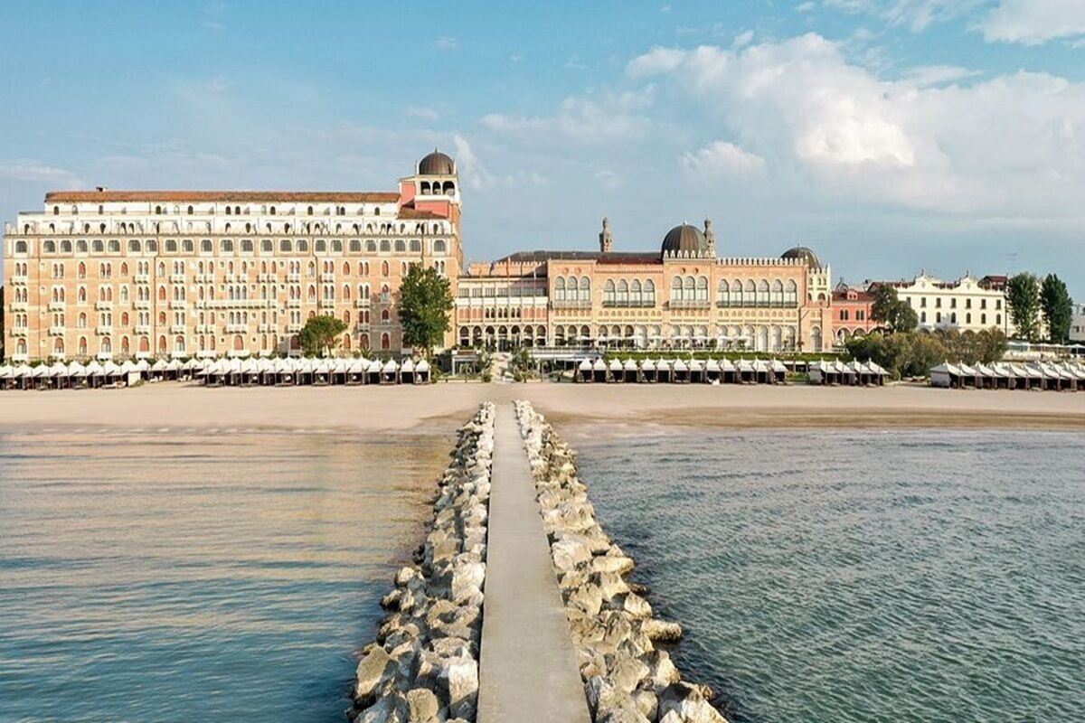 Strand