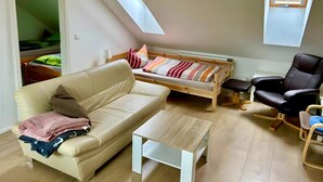 Unclassified image, 4 of 15, button - Golden Anchor Cozy Holiday Apartment in the Center of Rheinsberg (Rheinsberg)