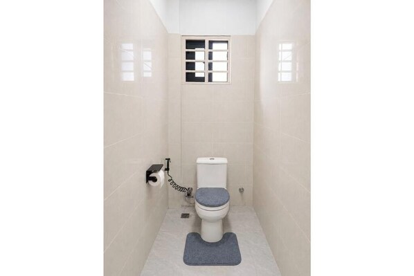 Bathroom - Modern Two BedRoom Apartment | Starlink WiFi (Tamale)