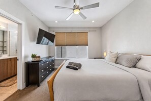 Room - Large & Luxury Modern Townhome in Tennyson Berkley (Denver)