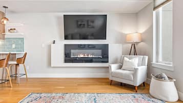 Smart-TV, Kamin, Computerbildschirme
