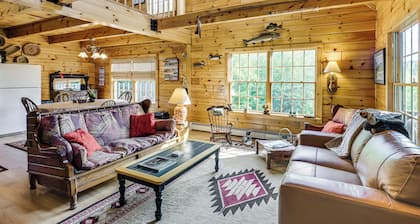 Hike, Explore & Unwind: Rustic Maine Getaway