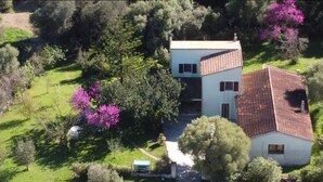 Unclassified image, 2 of 34, button - Holiday Home 'The Pearl Of The Sea' with Mountain View, Private Garden and Wi-Fi (Olbia)