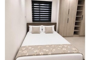 Room - Modern one BedRoom Apartment | Starlink WiF (Tamale)