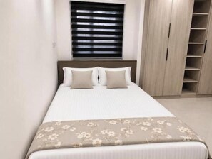 1 bedroom, iron/ironing board, WiFi, bed sheets - Modern one BedRoom Apartment | Starlink WiF (Tamale)