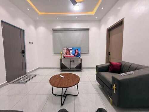 Modern one BedRoom Apartment | Starlink WiF