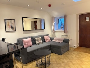 Apartment, 1 Bedroom (First Floor)