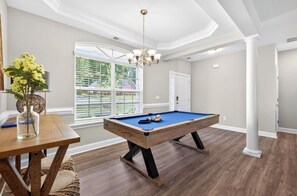 Game room - New ranch 4 bedrooms w pool table, Nascar (Harrisburg)
