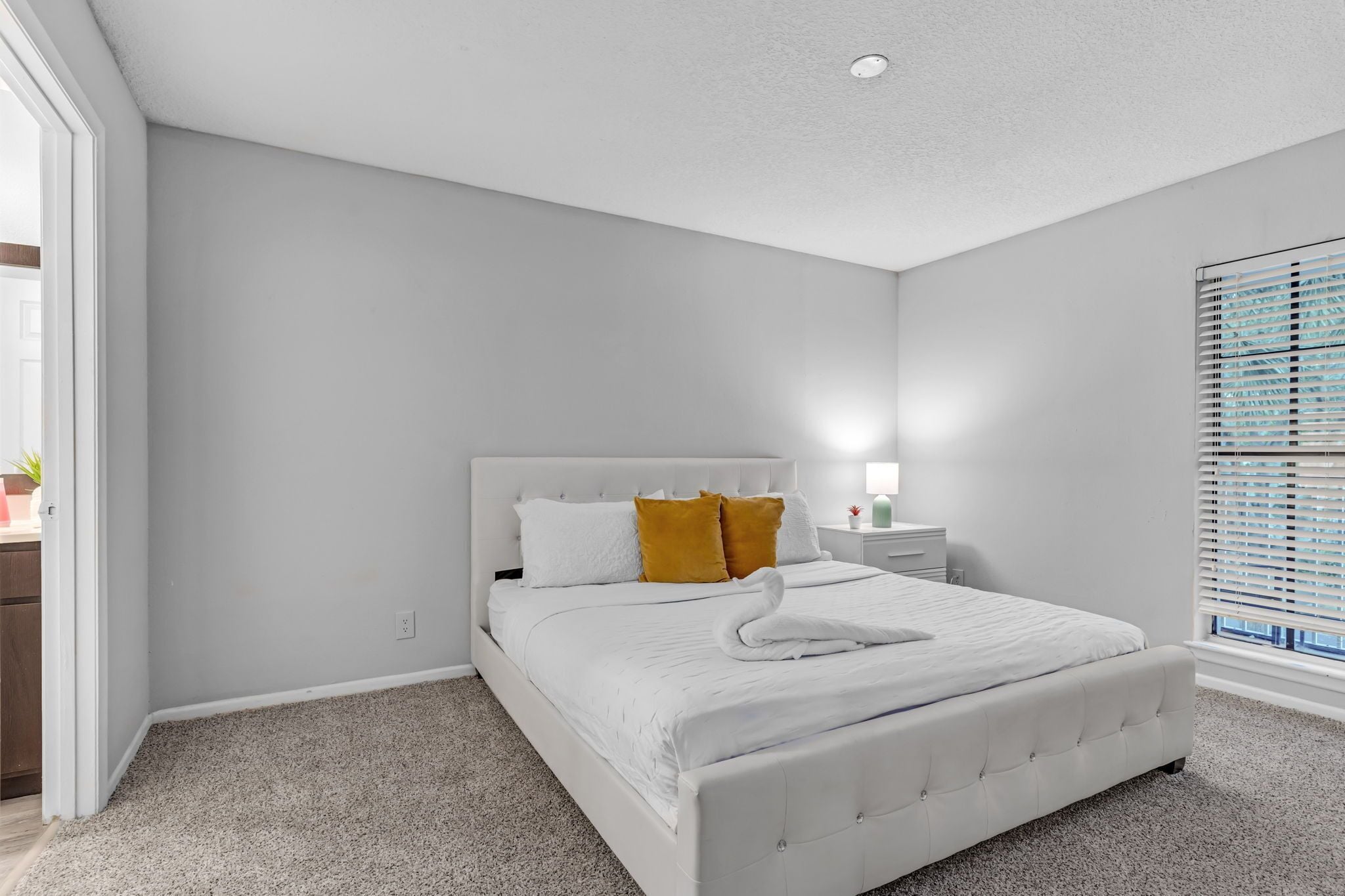 Apartment, 2 Bedrooms, Kitchen, Garden View | Laptop workspace, blackout curtains, soundproofing, iron/ironing board