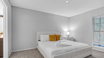 Apartment, 2 Bedrooms, Kitchen, Garden View | Laptop workspace, blackout curtains, soundproofing, iron/ironing board