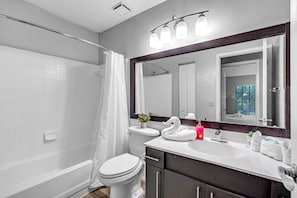 Bathroom - Port Royale Apartments (Fort Lauderdale)