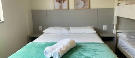 Iron/ironing board, Internet