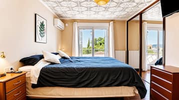 5 chambres, fer et planche à repasser, Wi-Fi, draps fournis
