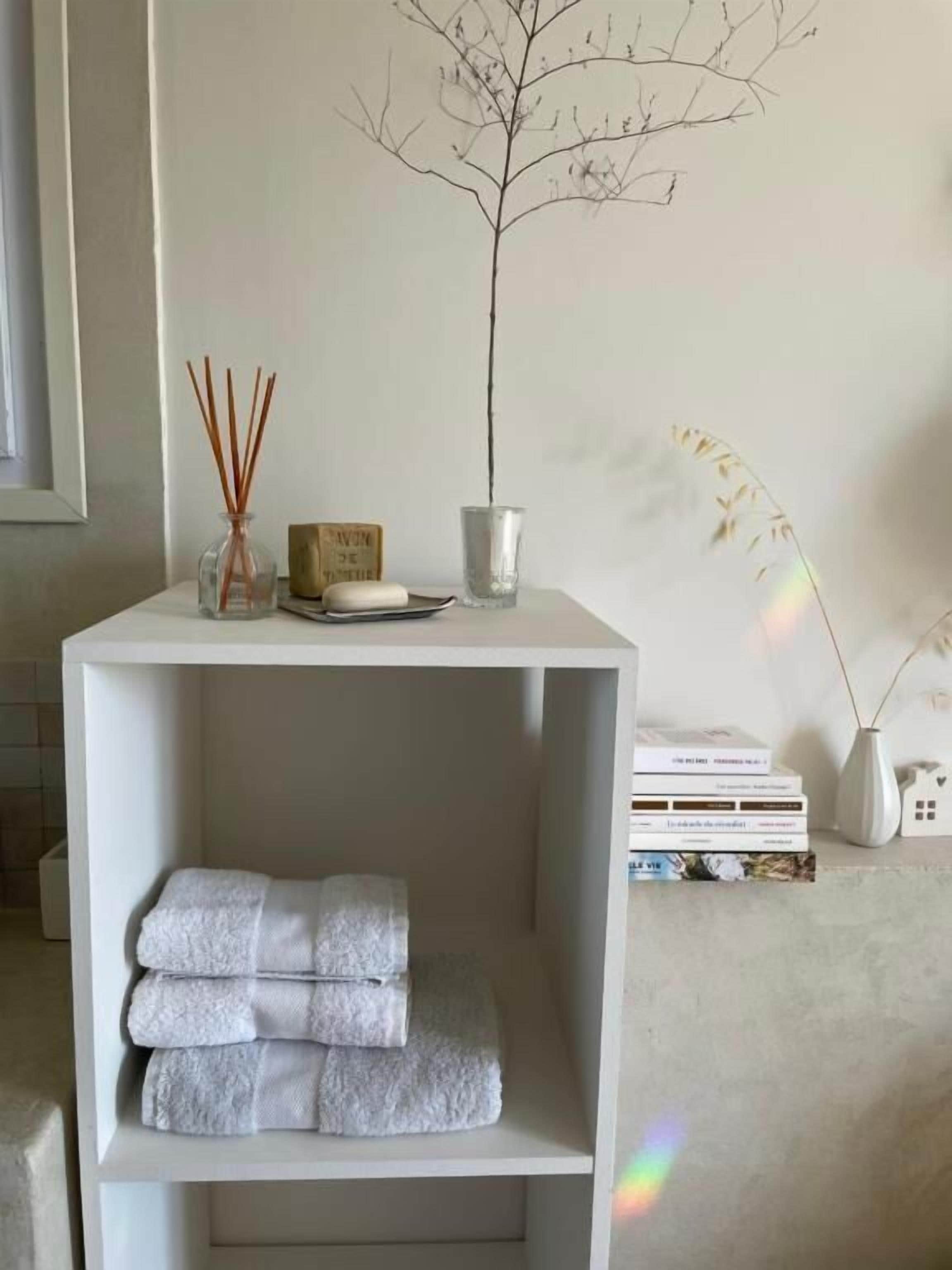 Habitación Confort doble, vistas al jardín | Interior