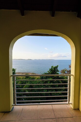 Haversville Canary Studio with stunning ocean views on Tortola, Virgin Islands