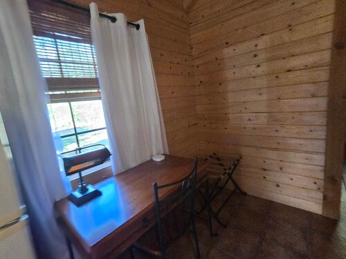 Lakeview Cabin Littlest Longhorn
