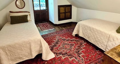 Tynecastle Retreat - Views, Game Room & Patio