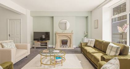 Harbour Post Box Cottage - North East Escapes