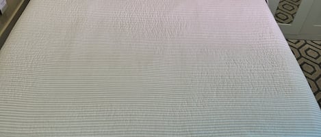 1 bedroom, internet, bed sheets