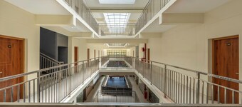 Hotel Beverly Residency