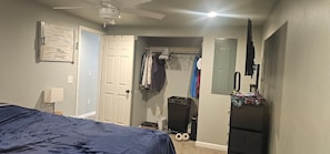 Room - Spacious 3-bedroom apartment in tranquil Craig with AC (Craig)
