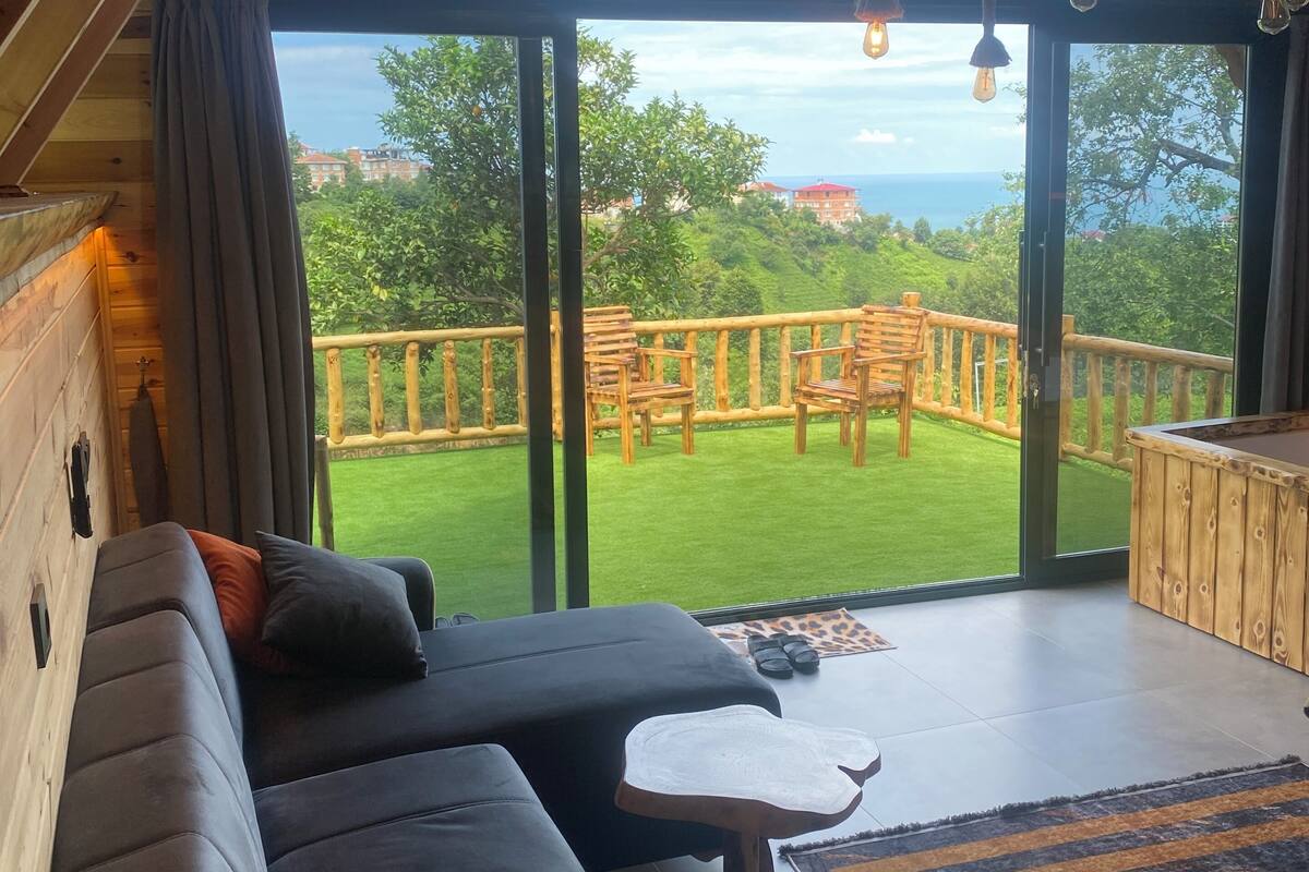 Deluxe-Bungalow, Terrasse, Meerblick | Verdunkelungsvorhänge, Bügeleisen/Bügelbrett, kostenloses WLAN
