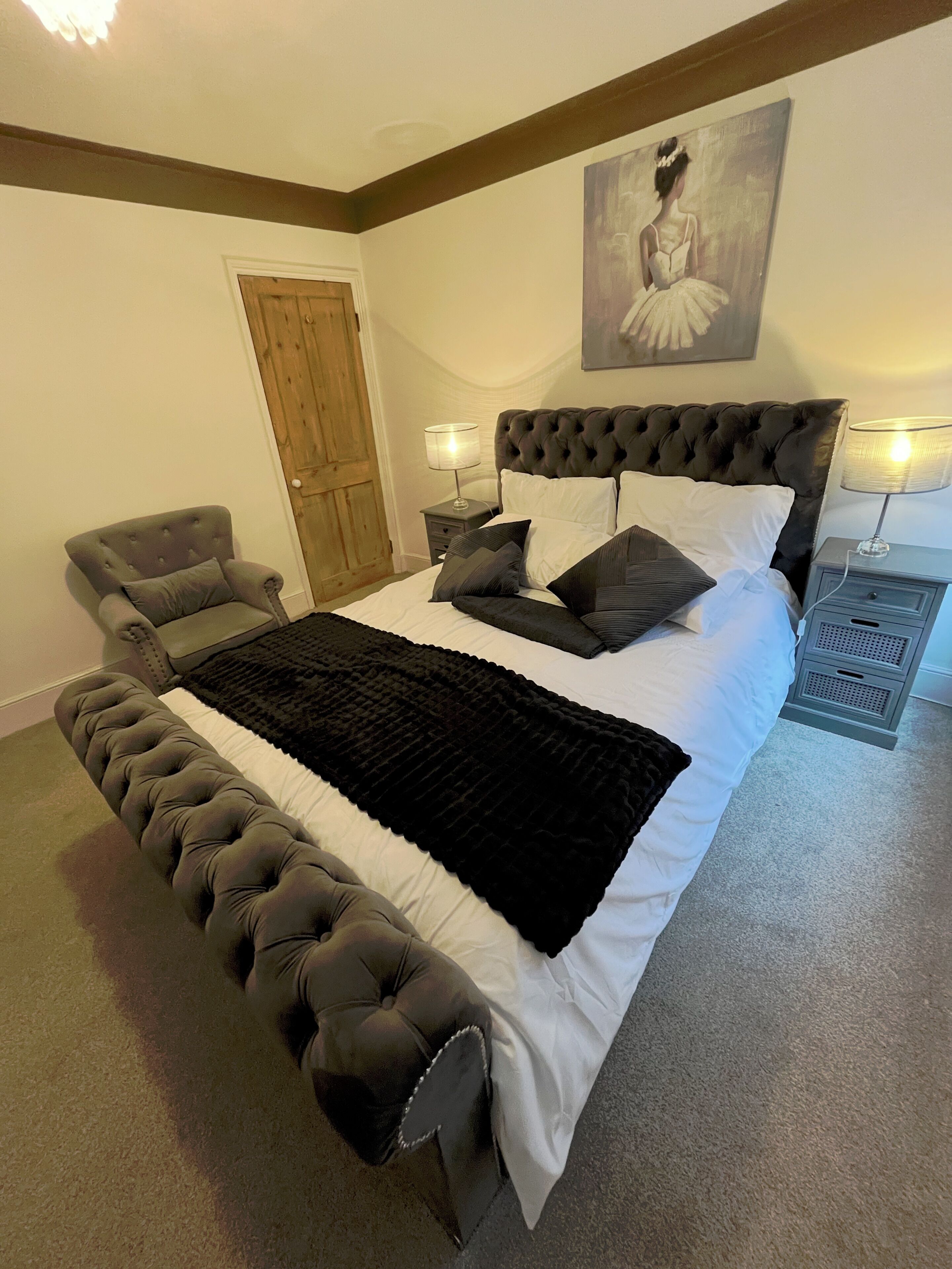4 bedrooms, WiFi, bed sheets
