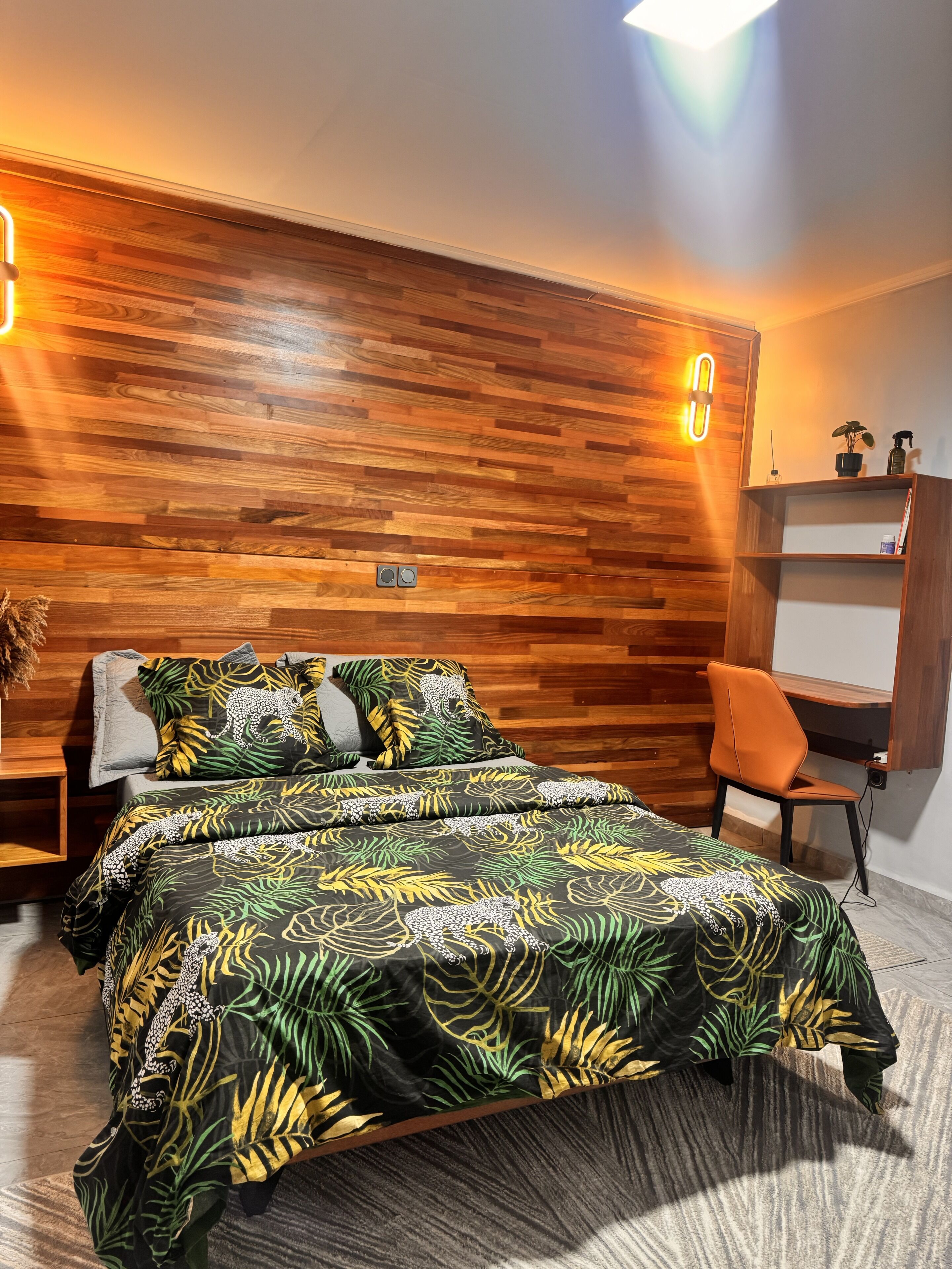 1 chambre, fer et planche à repasser, accès Internet, draps fournis
