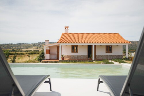 Pistachio Grey Villa, A Nature Retreat in Idanha-a-Nova