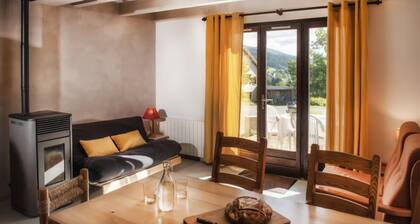 Le Petit Nid Family Chalet in Corrençon-en-Vercors, near the slopes and village