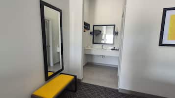 Towels, soap, shampoo, toilet paper