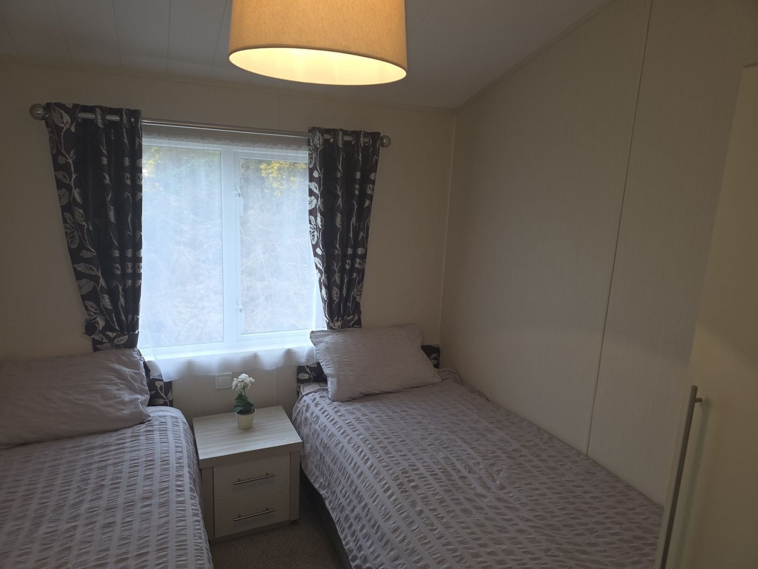 3 bedrooms, WiFi (free), individually decorated, individually furnished
