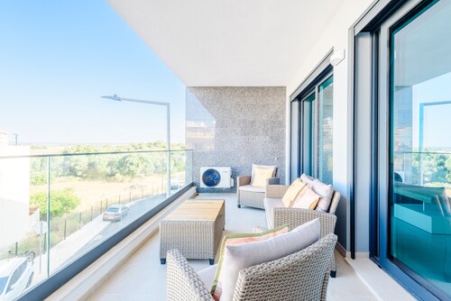Casa Alvor Ria Retreat