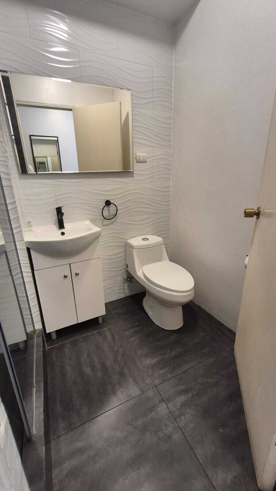 Standard Double Room | Bathroom | Towels, soap, toilet paper