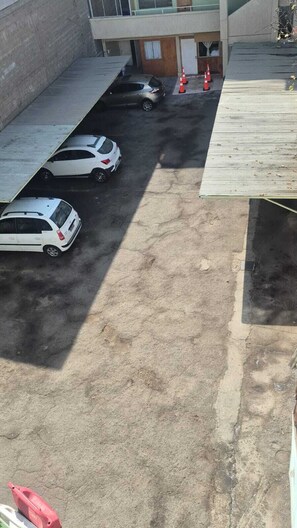 Limited parking - Hotel Marsal  (Antofagasta)