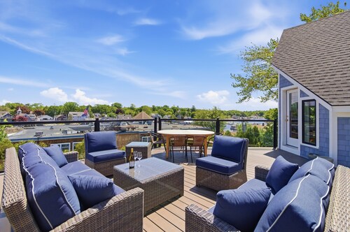 NEW! Luxury 3-bedroom townhome overlooking the Kennebunk River.