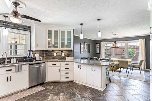 Sugar Cane Ranch: Private Pool, Yard & Near Bragg