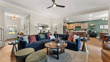 TV, fireplace, offices