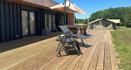 Aurelie: a beautiful new wooden vacation home in the Dordogne